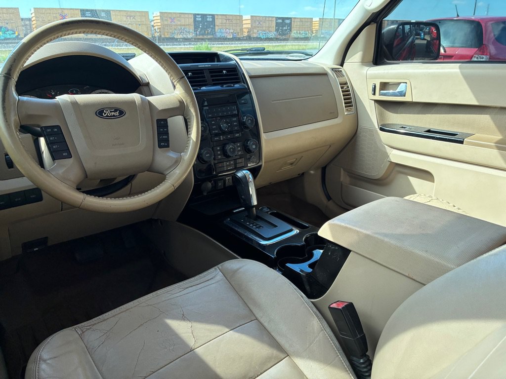 Used 2011 Ford Escape Limited w/ 302A Rapid Spec Order Code FWD image 23