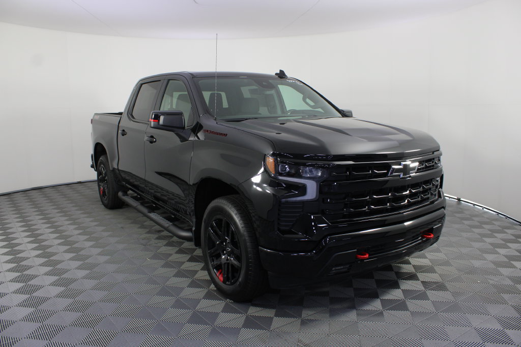 New 2026 Chevrolet Silverado 1500 RST w/ Redline Edition AWD/4WD image 25