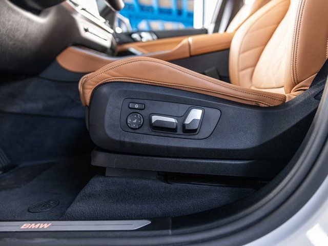Used 2026 BMW X5 xDrive40i image 39