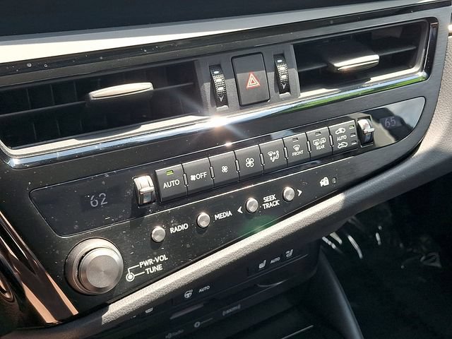 Certified 2022 Lexus ES 350 w/ Premium Package FWD image 16