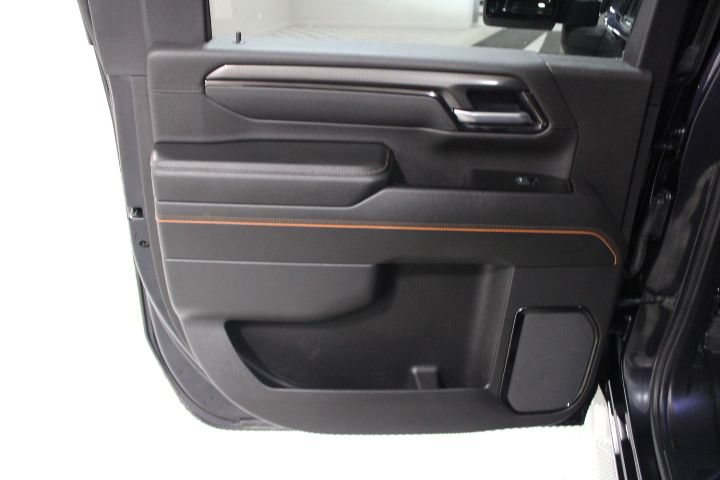 Used 2025 GMC Sierra 2500 AT4 AWD/4WD image 21