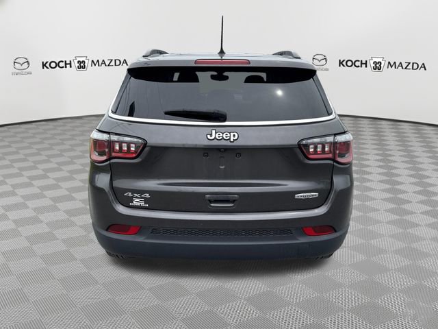 Used 2018 Jeep Compass Latitude AWD/4WD image 6