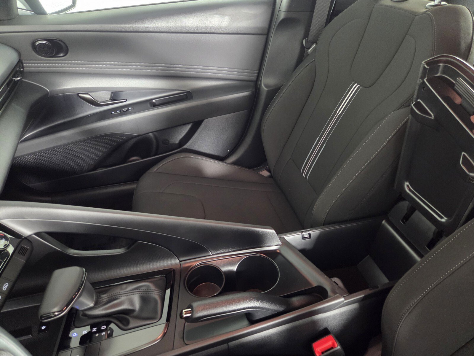 Used 2026 Hyundai Elantra Sport FWD image 20