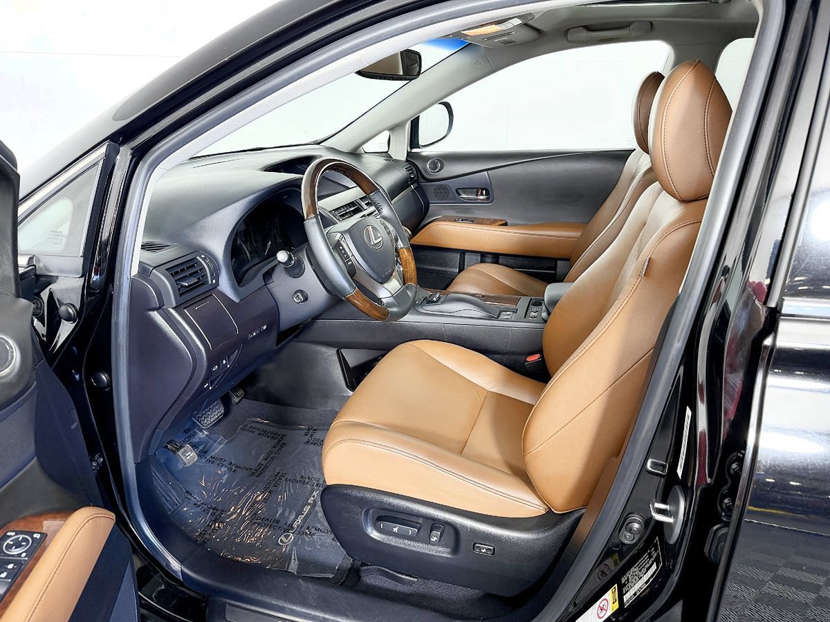 Used 2015 Lexus RX 450h AWD image 29