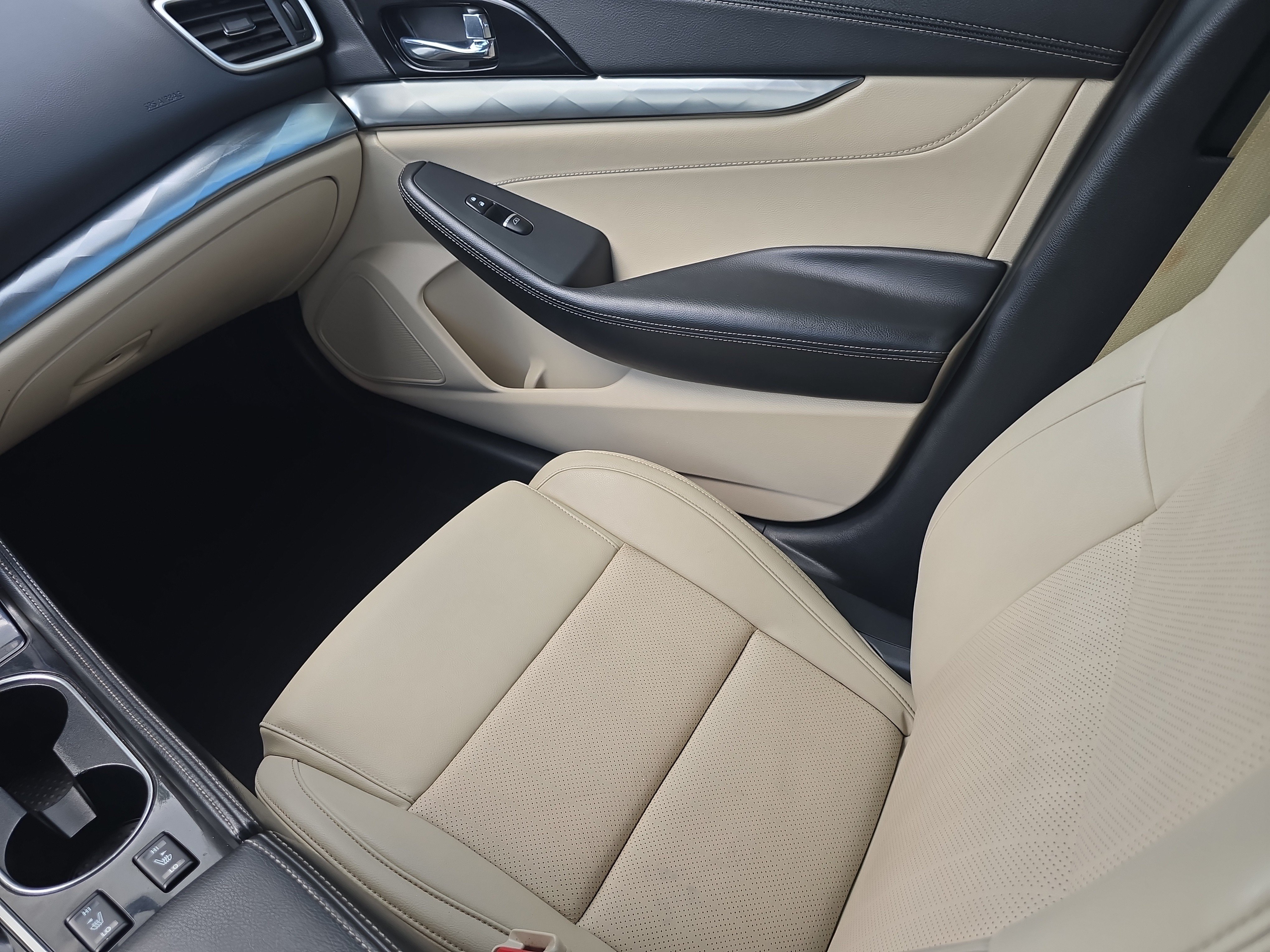 Used 2020 Nissan Maxima 3.5 SV w/ Floor Mat Group FWD image 15
