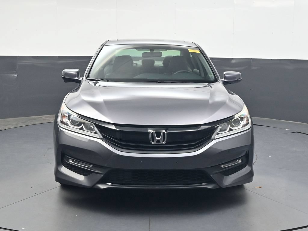 Used 2017 Honda Accord EX image 9
