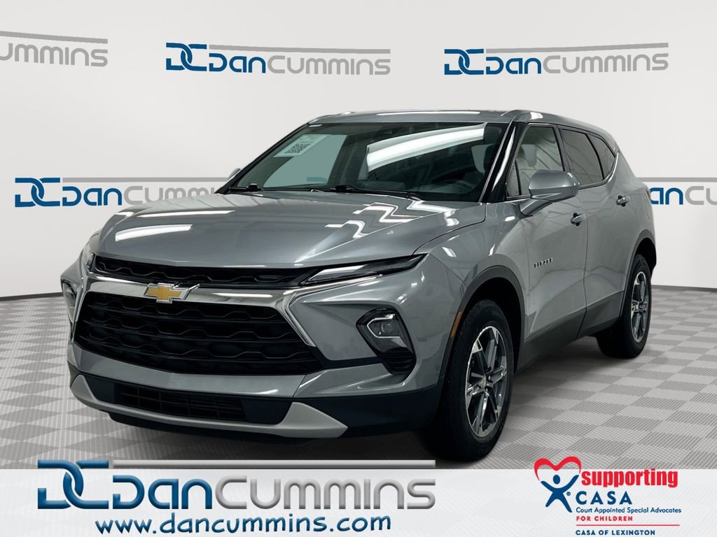 Used 2025 Chevrolet Blazer LT image 1