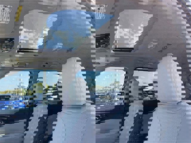 Used 2026 Kia Carnival SX Prestige image 23