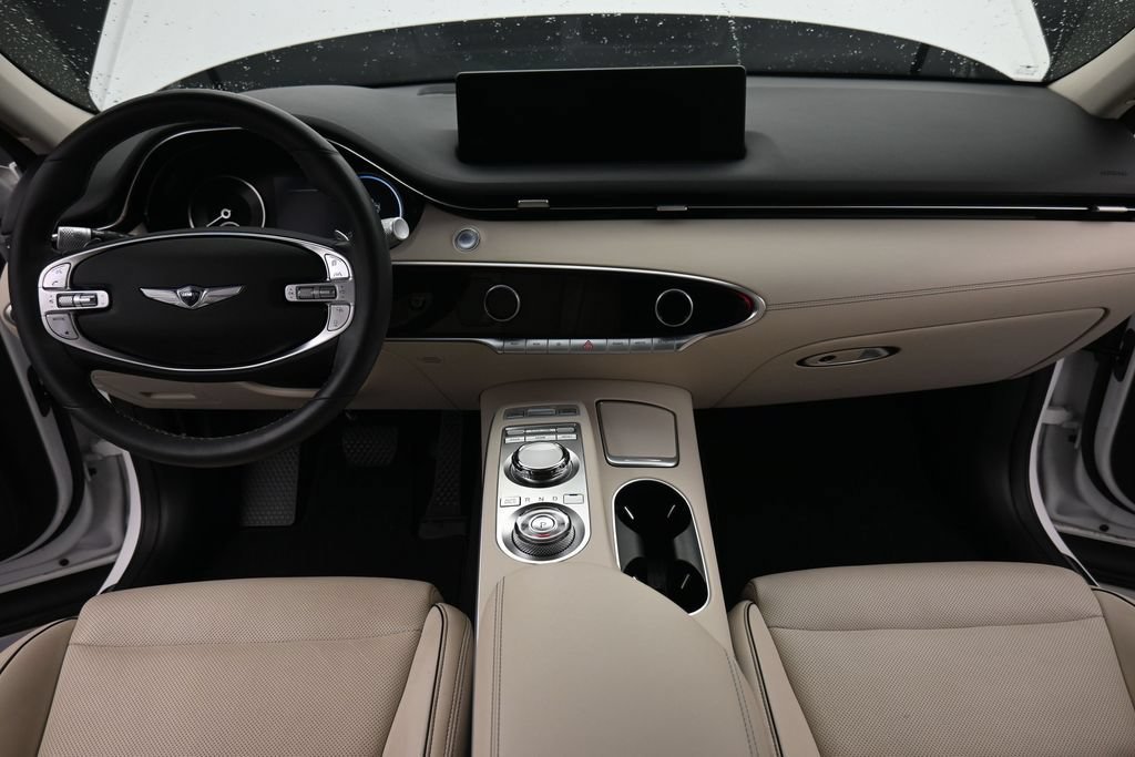 Used 2022 Genesis GV70 2.5T w/ Advanced Package AWD/4WD image 12