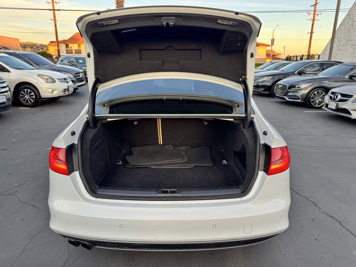 Used 2015 Audi A4 2.0T Premium Plus w/ Technology Package FWD image 24