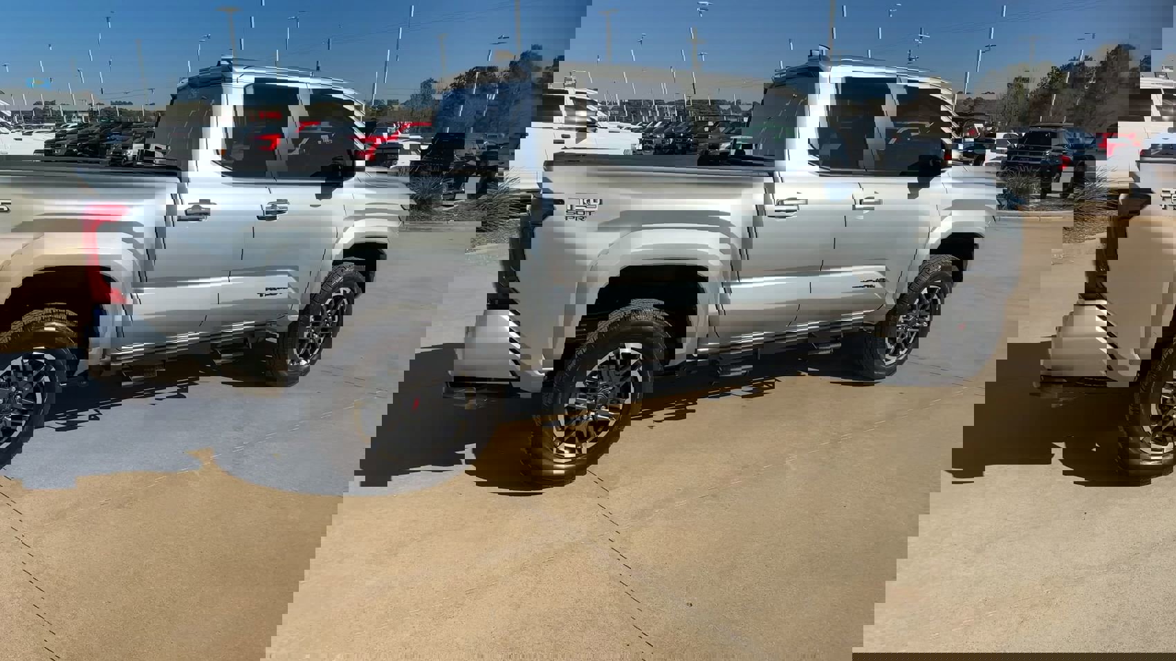 Used 2024 Toyota Tacoma TRD Sport image 9