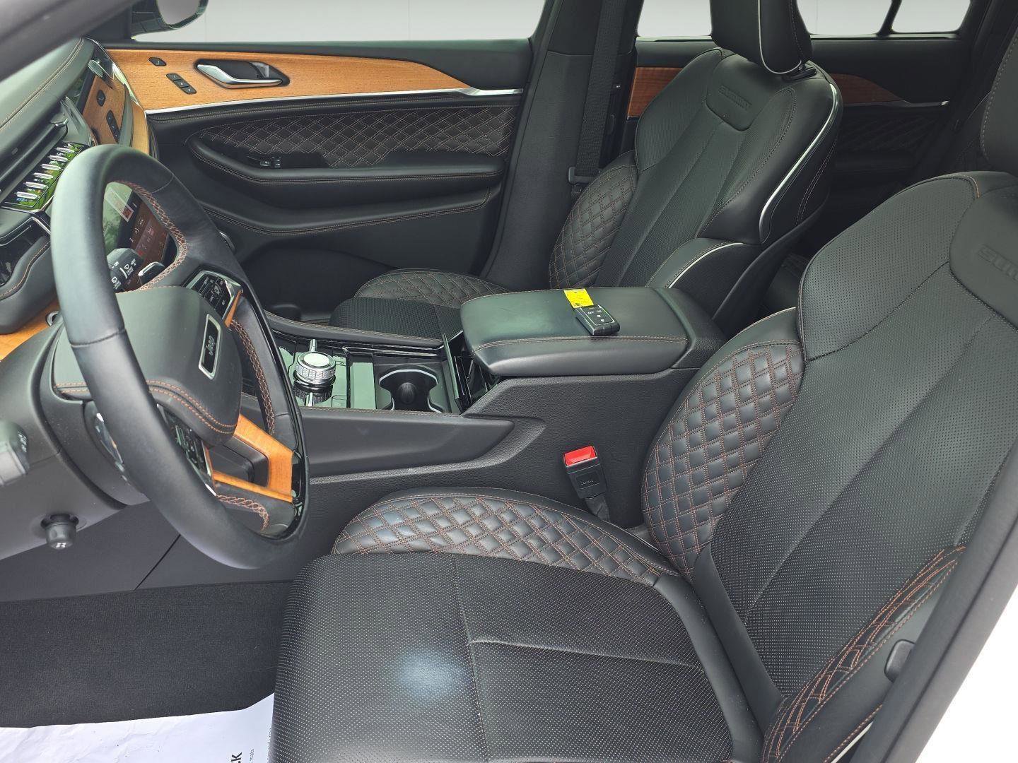 Used 2022 Jeep Grand Cherokee Summit image 16