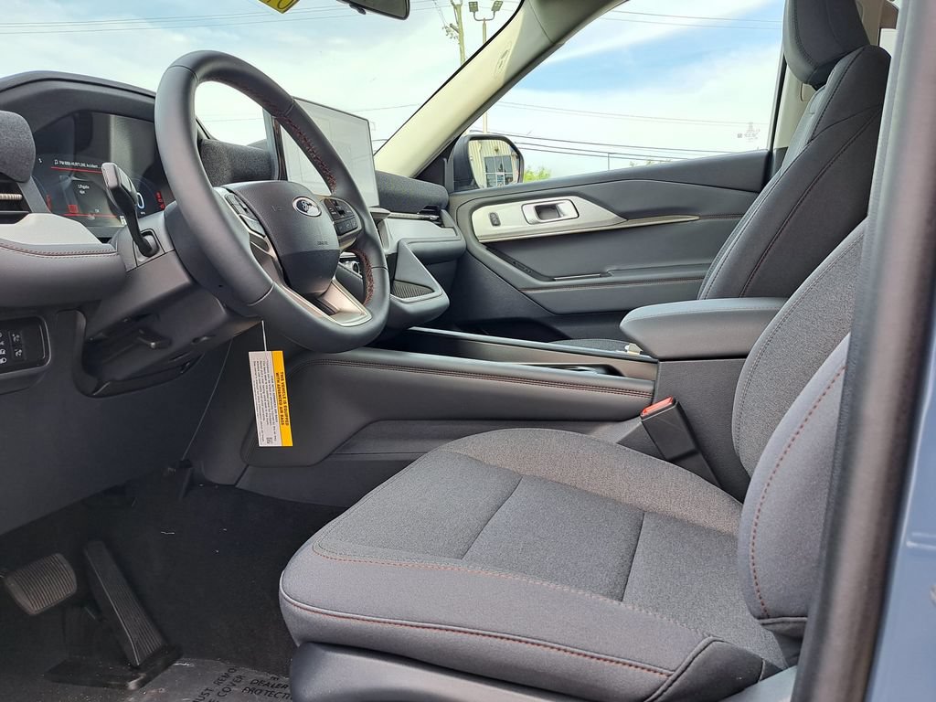 New 2026 Ford Explorer Active AWD/4WD image 13