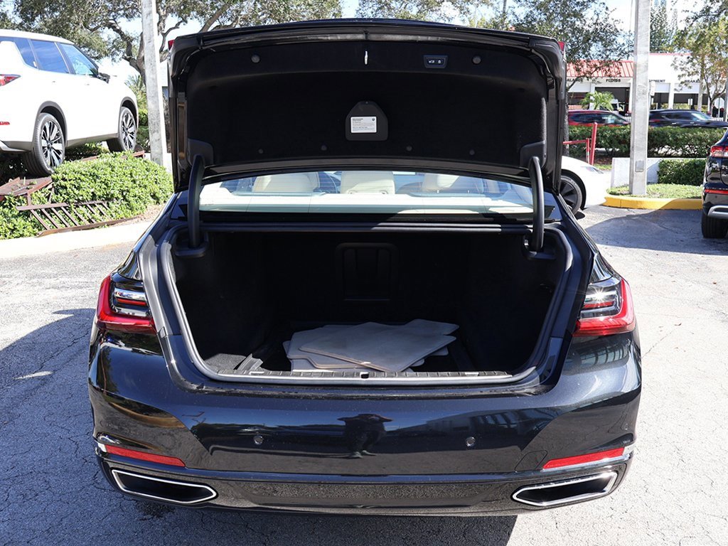 Used 2020 BMW 740i image 20