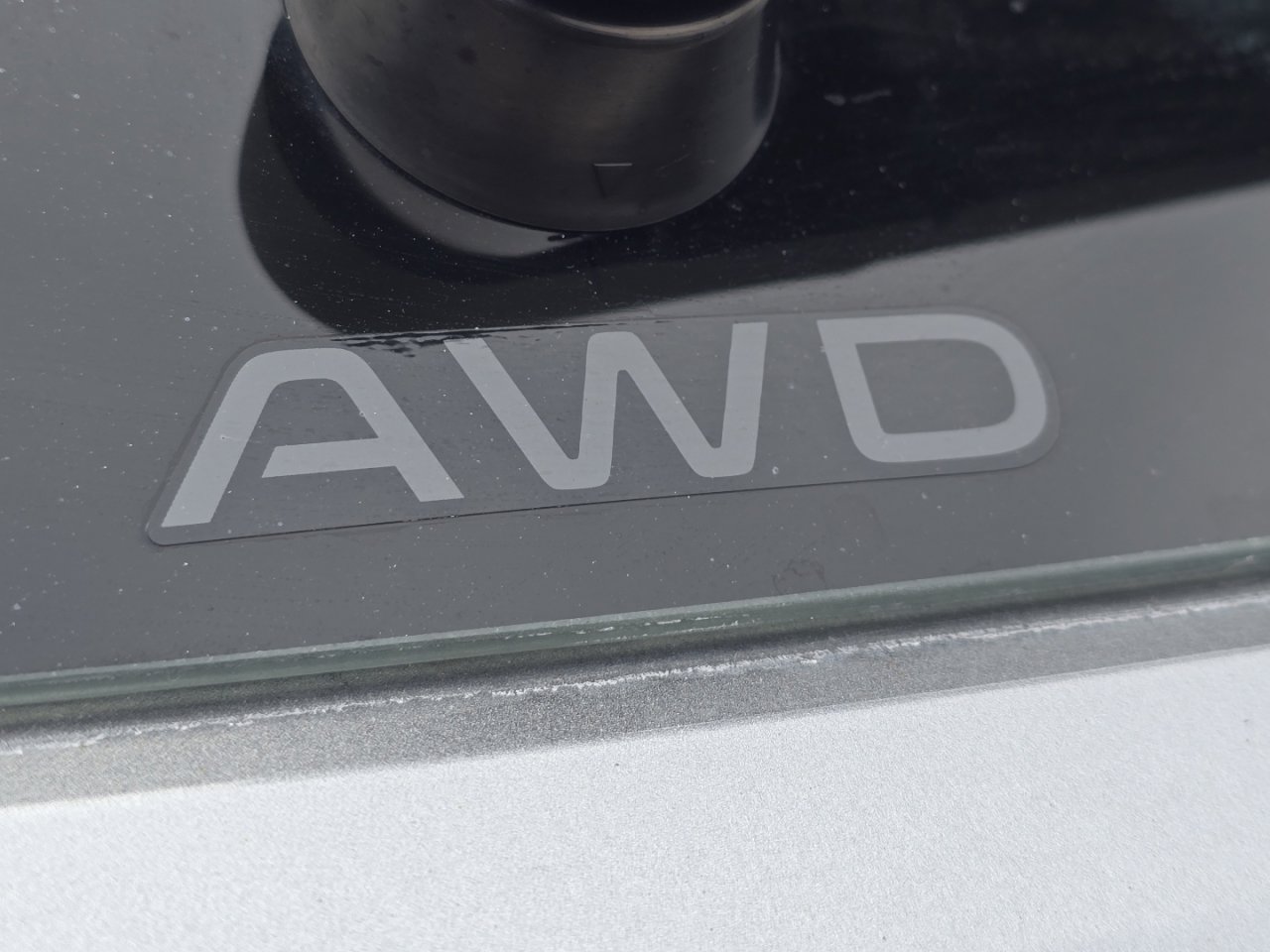 Used 2025 Honda HR-V LX image 9