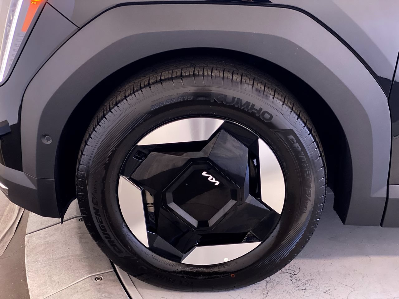 New 2026 Kia EV9 Wind AWD/4WD image 12