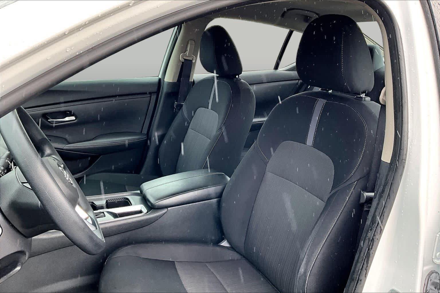 Certified 2024 Nissan Sentra SV FWD image 8