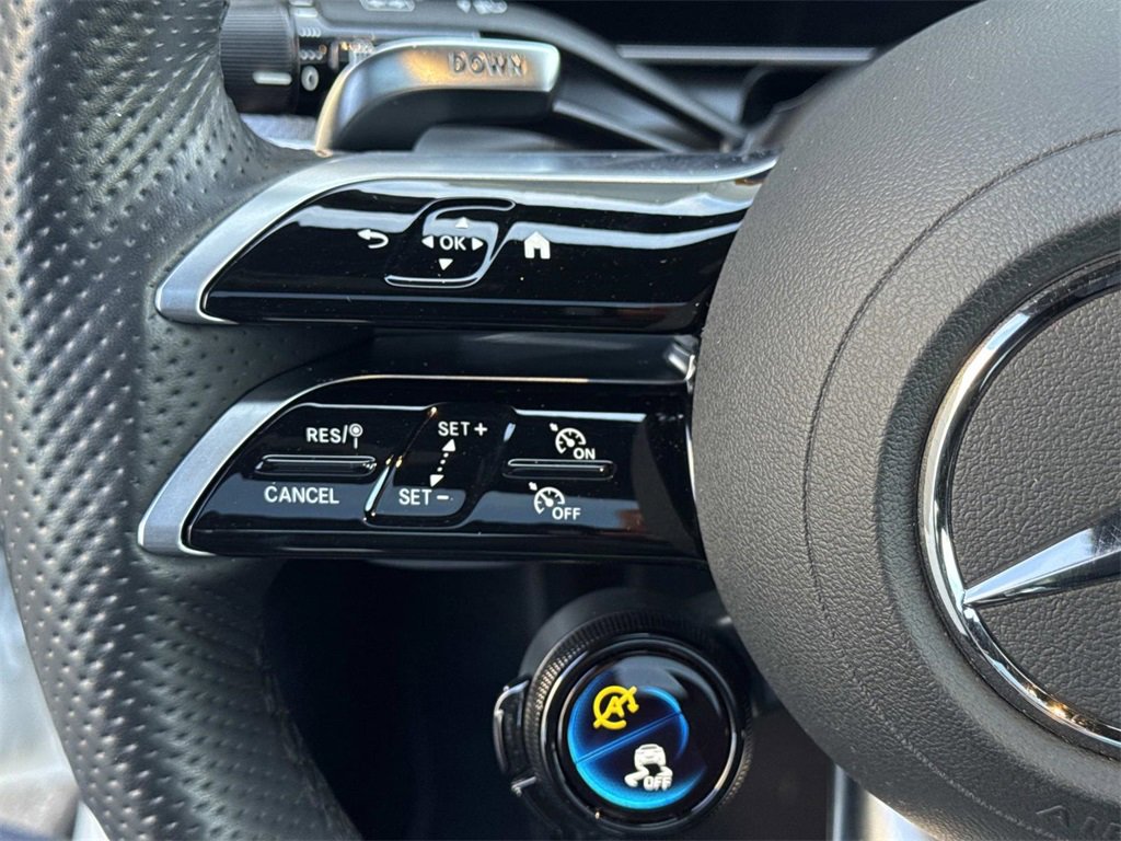 Used 2025 Mercedes-Benz GLC 43 AMG 4MATIC image 26