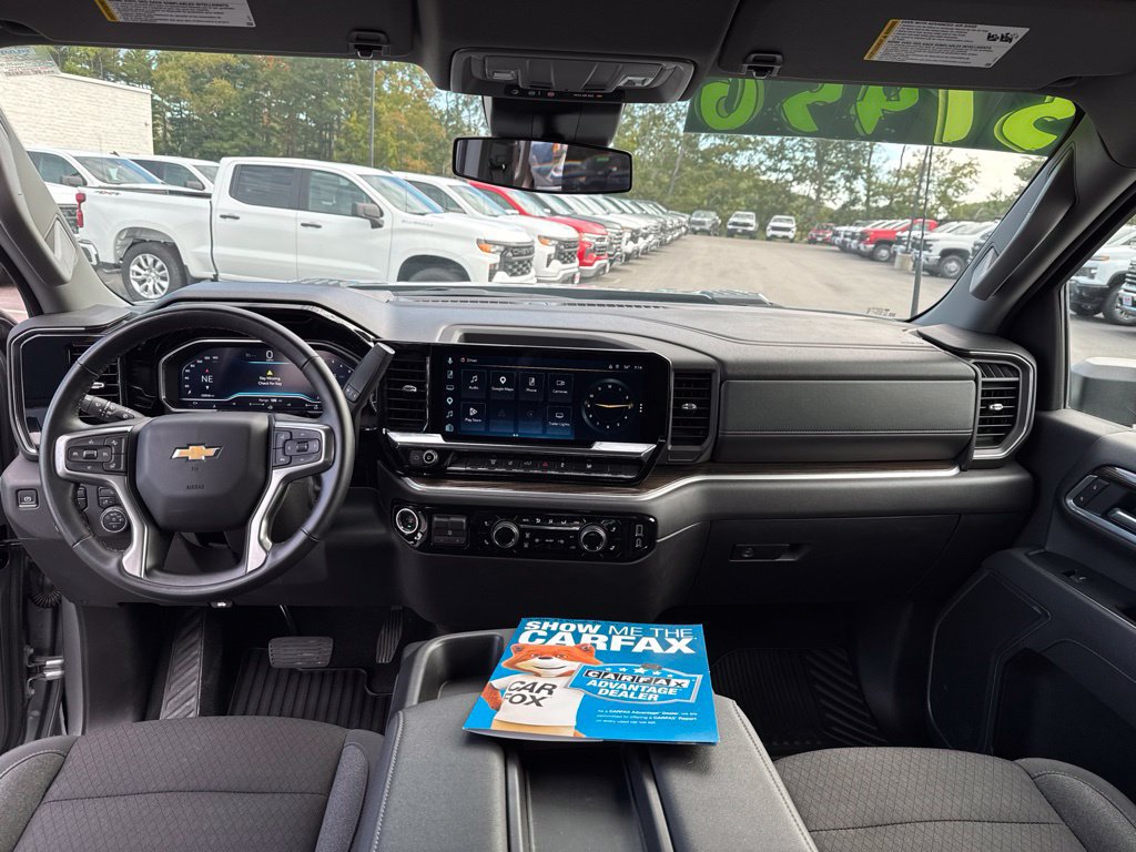 Used 2025 Chevrolet Silverado 2500 LT w/ Convenience Package AWD/4WD image 24