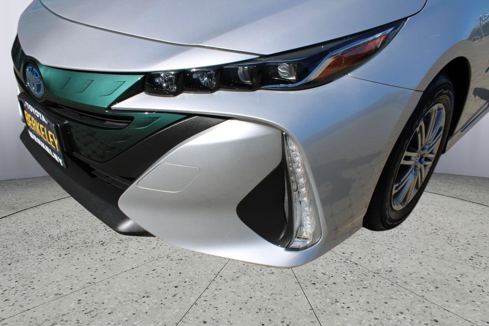 Used 2020 Toyota Prius Prime XLE FWD image 10