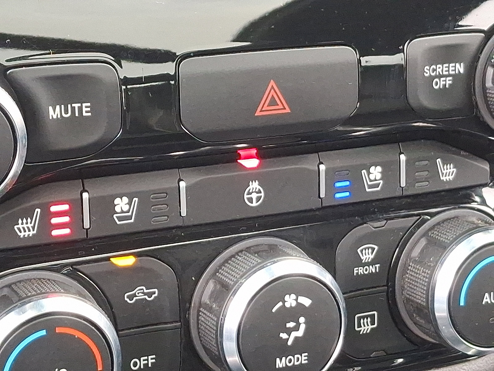 Certified 2021 RAM 1500 Laramie image 26