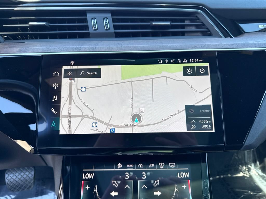 Used 2022 Audi e-tron Prestige AWD/4WD image 19