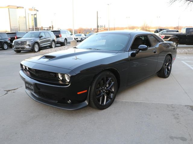 Used 2022 Dodge Challenger R/T w/ Blacktop Package image 2