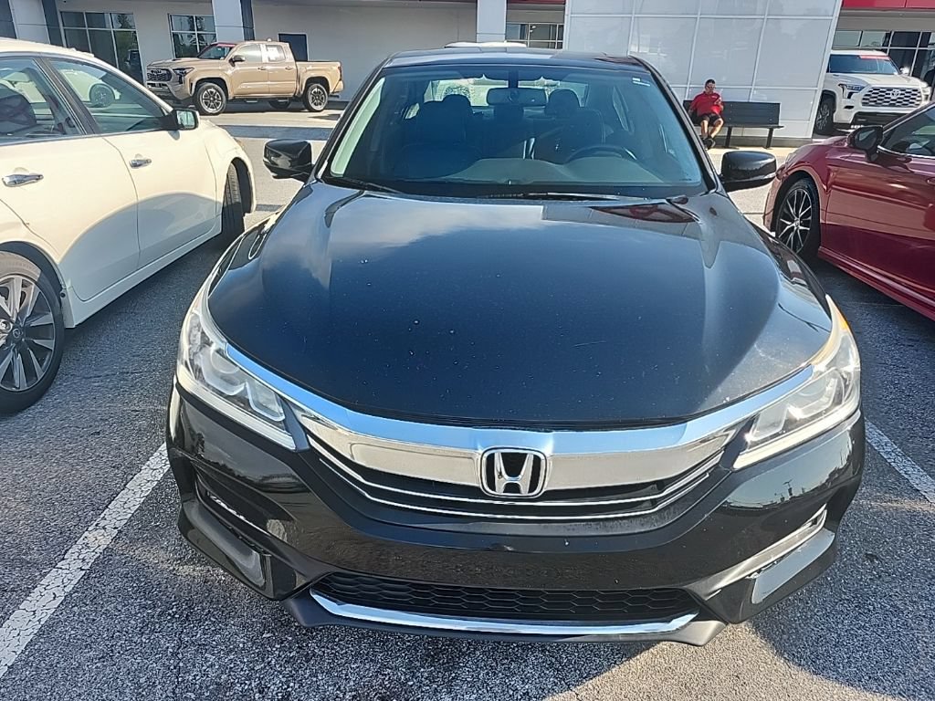 Used 2017 Honda Accord EX-L image 16