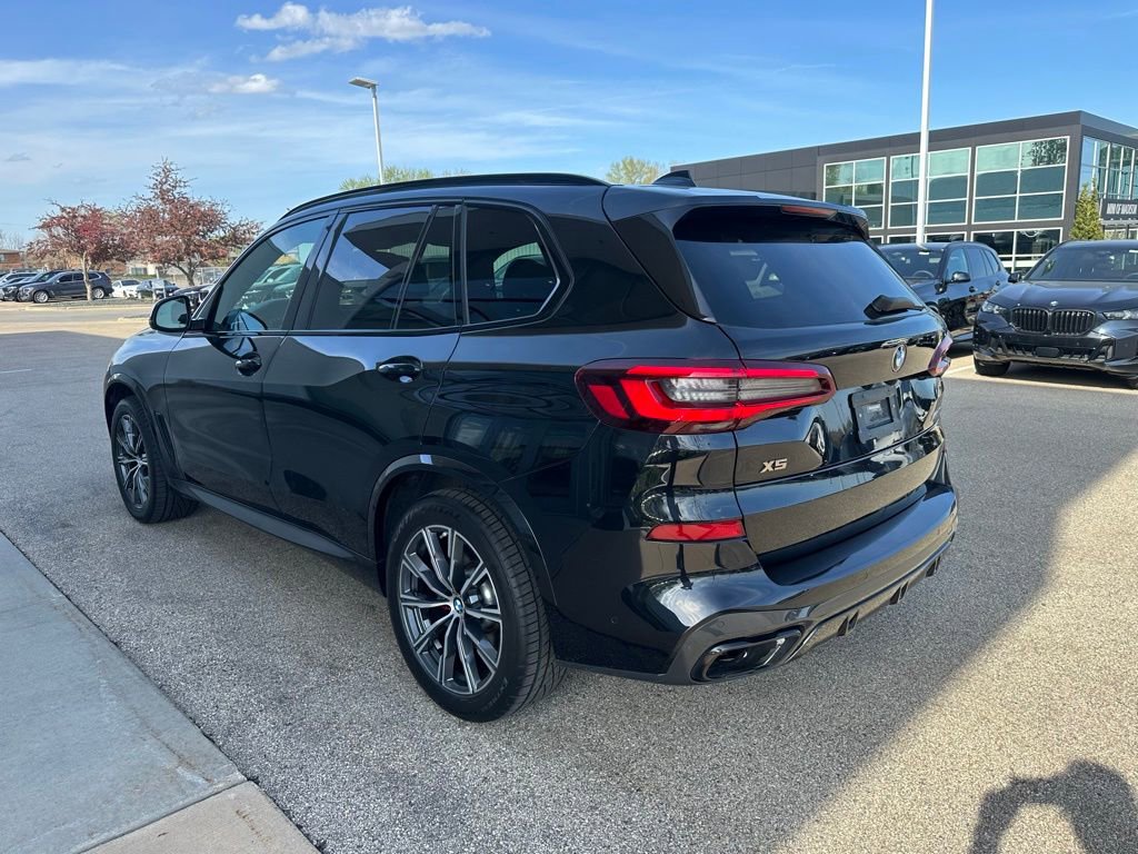 Used 2022 BMW X5 M50i w/ Executive Package AWD/4WD image 7