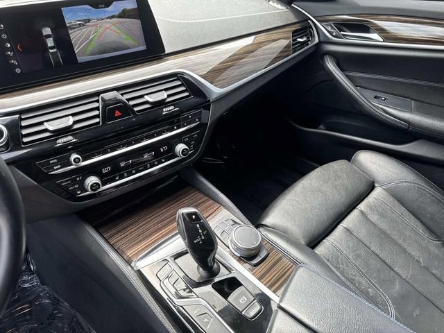 Used 2018 BMW 530e xDrive w/ M Sport Package 2 AWD/4WD image 27