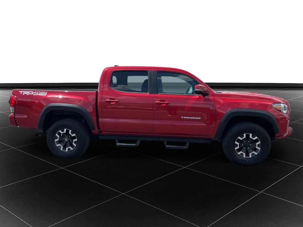 Used 2017 Toyota Tacoma TRD Off-Road w/ Premium & Technology Package AWD/4WD image 6
