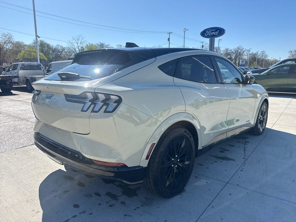 Used 2025 Ford Mustang Mach-E GT image 7