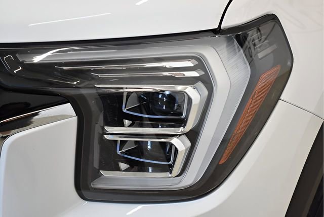 Used 2025 GMC Terrain Elevation AWD/4WD image 15