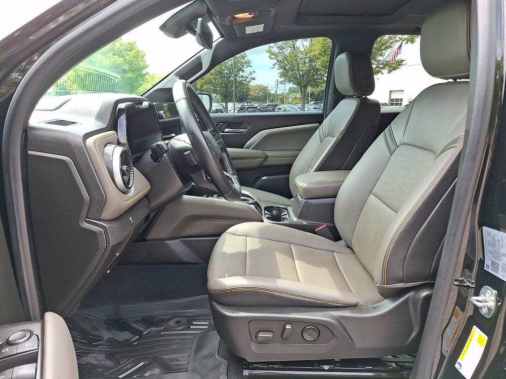 Used 2023 Chevrolet Colorado ZR2 w/ ZR2 Convenience Package III AWD/4WD image 15