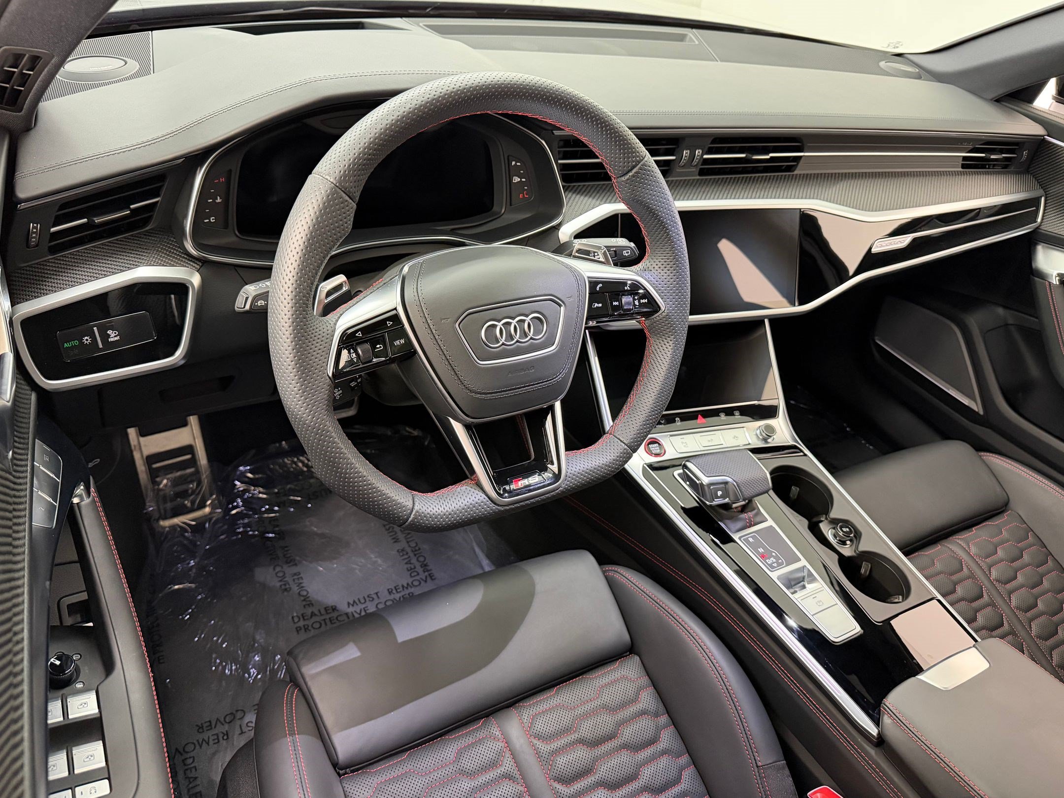 Used 2025 Audi RS 6 performance AWD/4WD image 4
