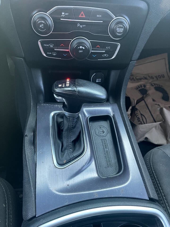 Used 2016 Dodge Charger SE w/ Popular Equipment Group image 13