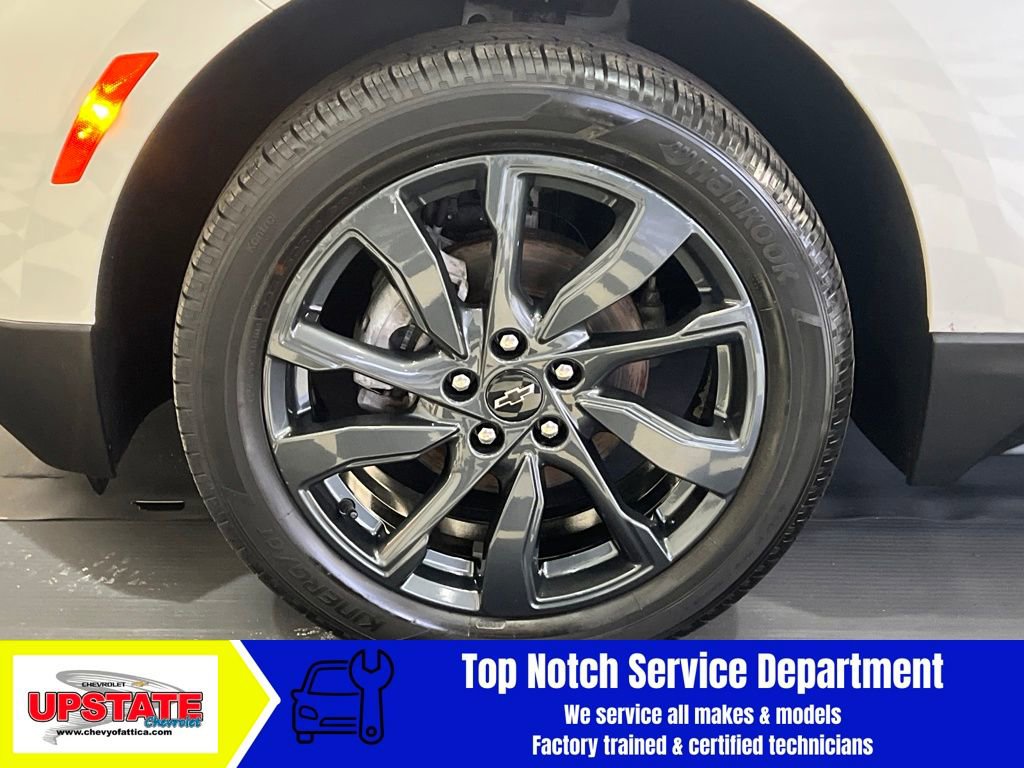 Used 2023 Chevrolet Equinox RS w/ RS Leather Package image 5