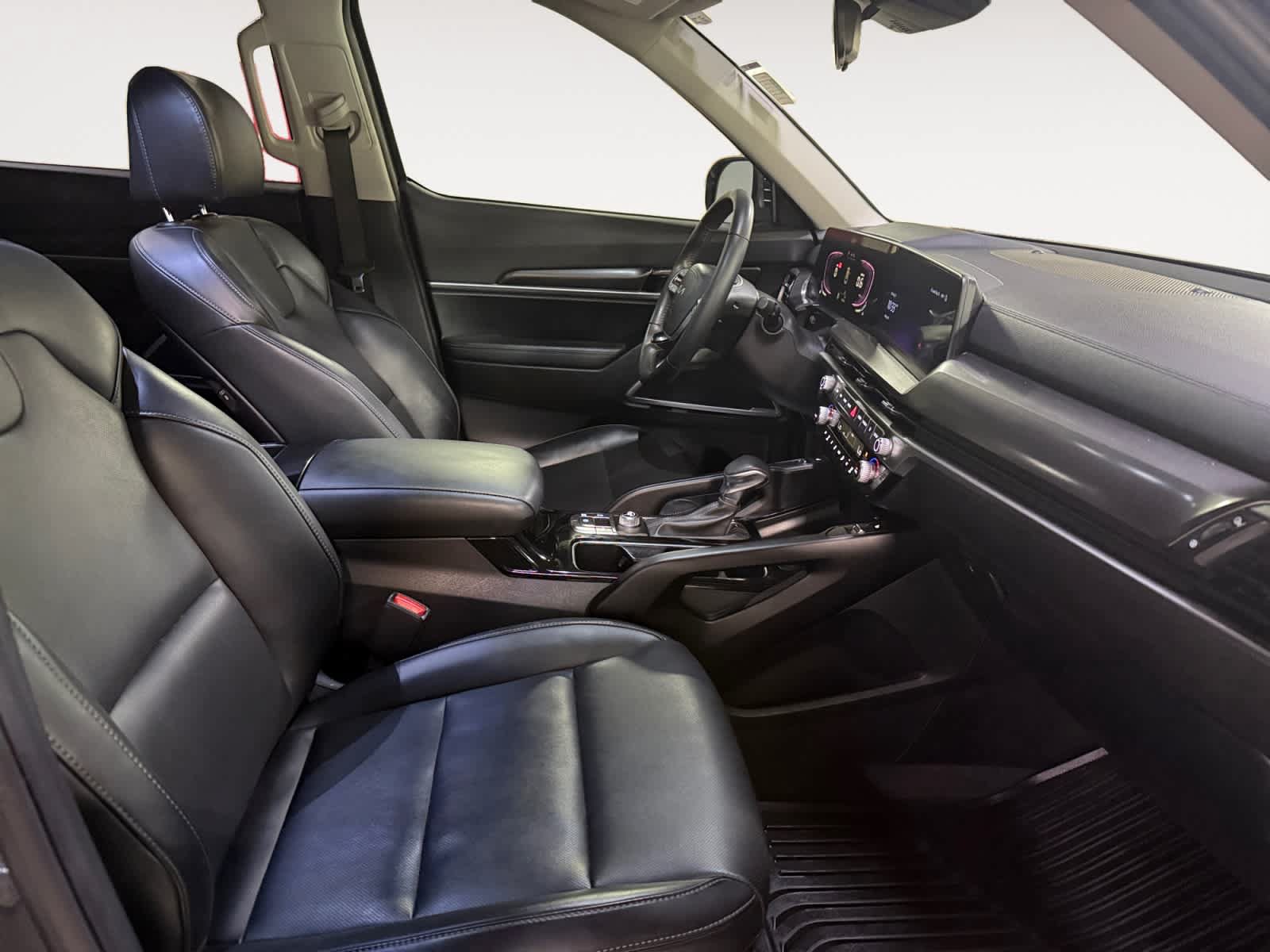 Used 2024 Kia Telluride S w/ S Sunroof Package FWD image 22