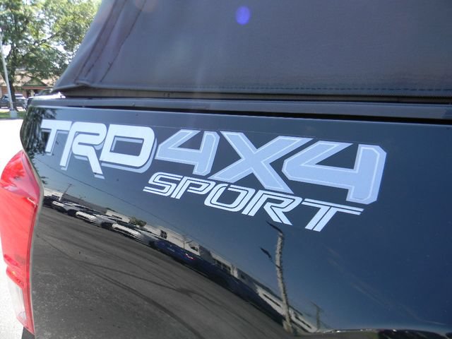 Used 2017 Toyota Tacoma TRD Sport w/ Tow Package (A/T) AWD/4WD image 8
