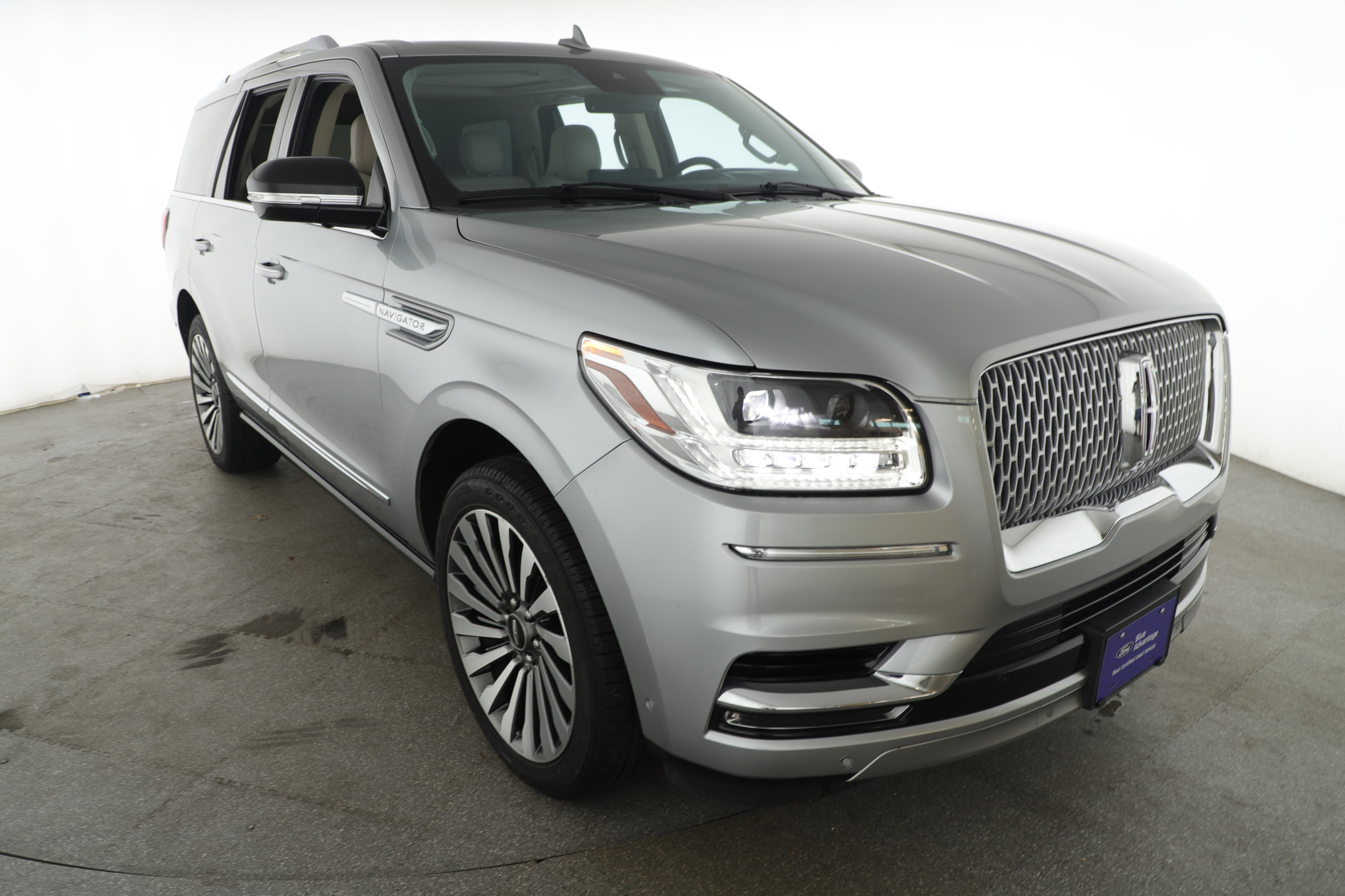 Certified 2021 Lincoln Navigator Reserve w/ Luxury Package image 3