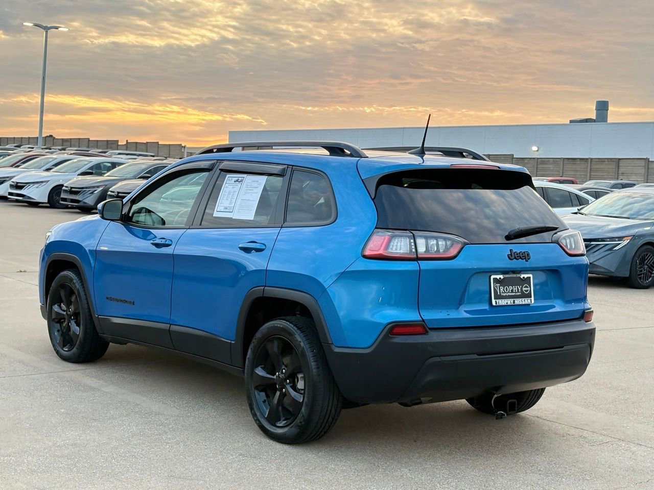 Used 2021 Jeep Cherokee Latitude Plus image 8