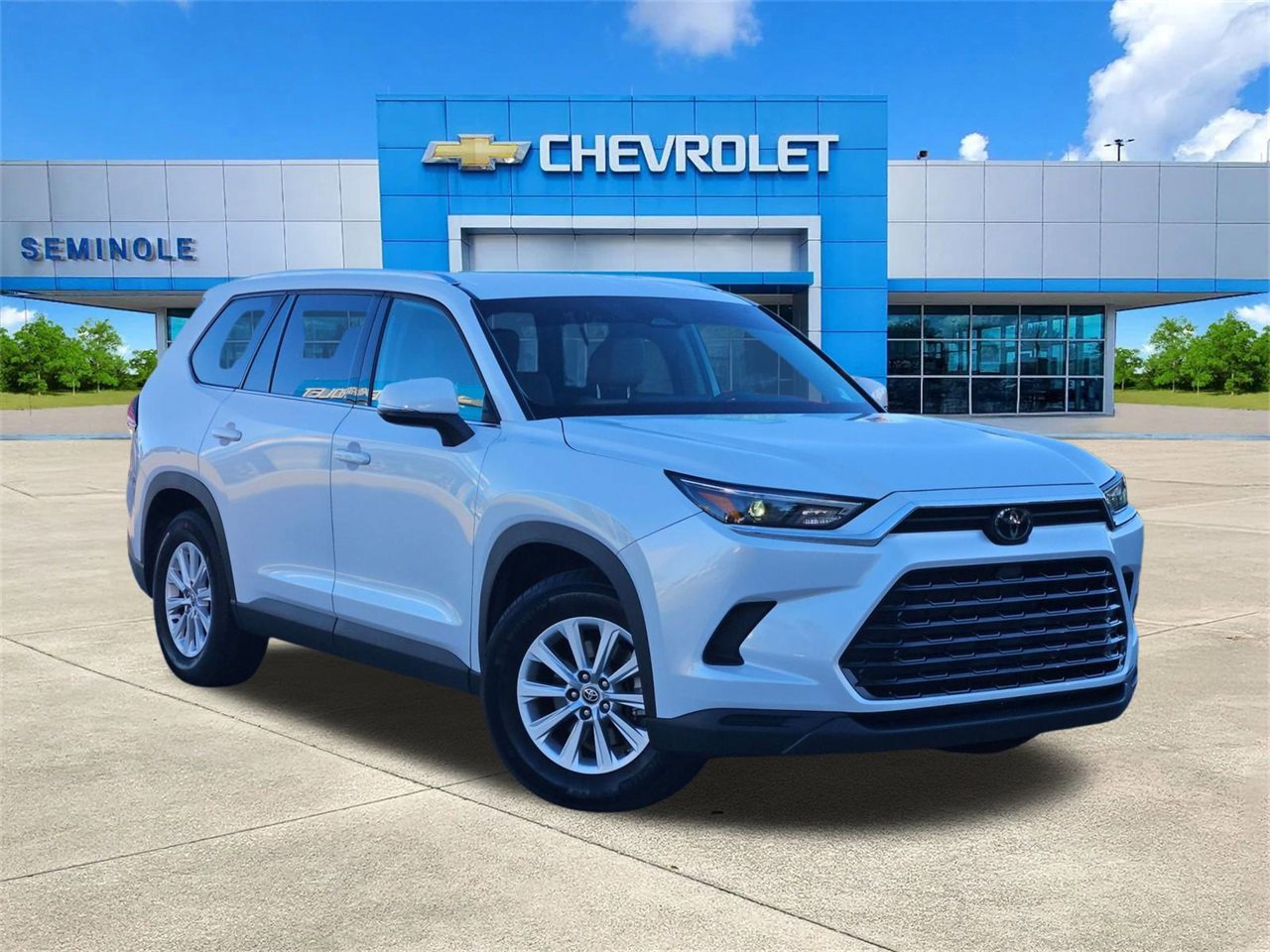 Used 2024 Toyota Grand Highlander XLE image 1