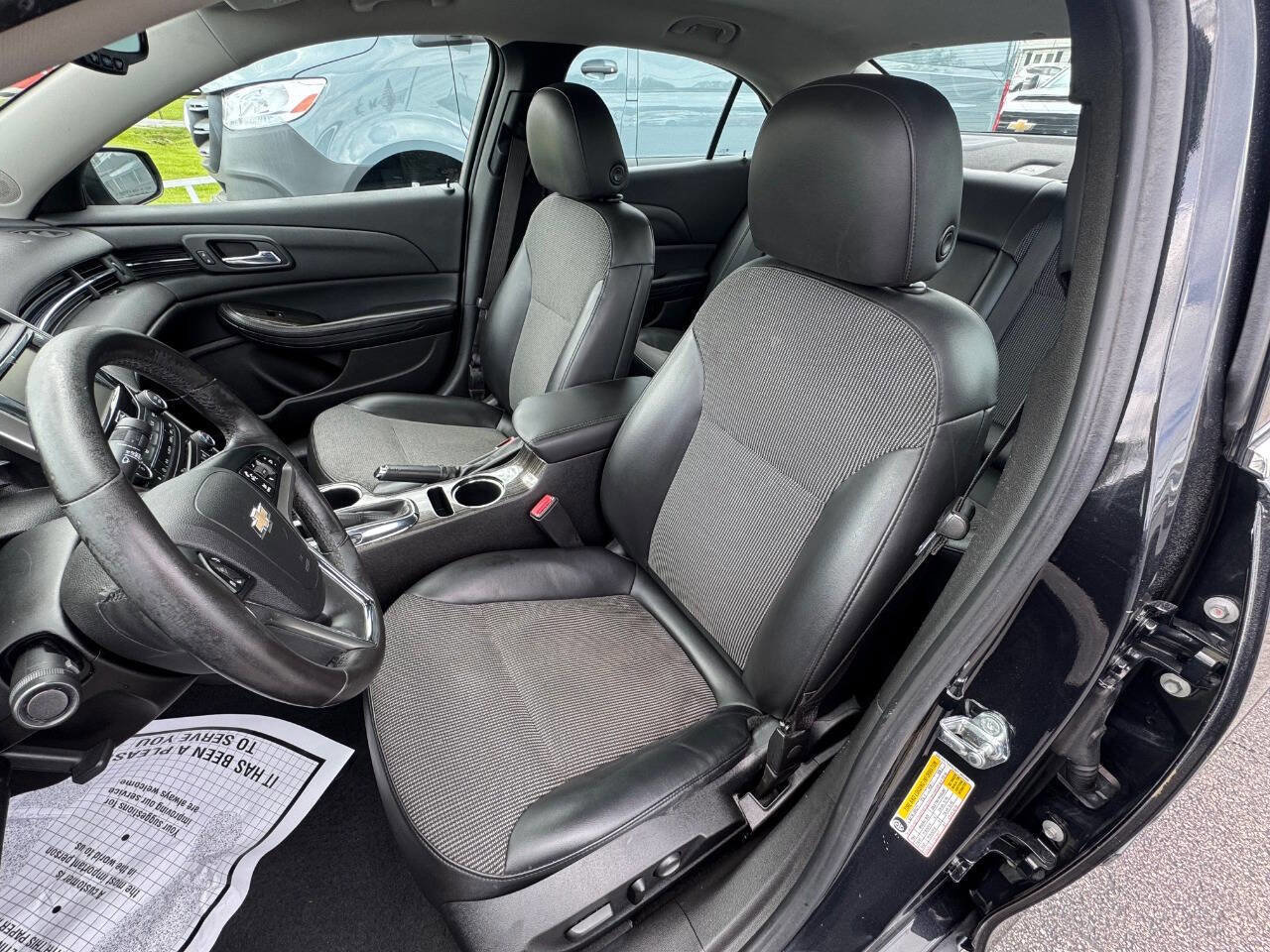 Used 2015 Chevrolet Malibu LT FWD image 8