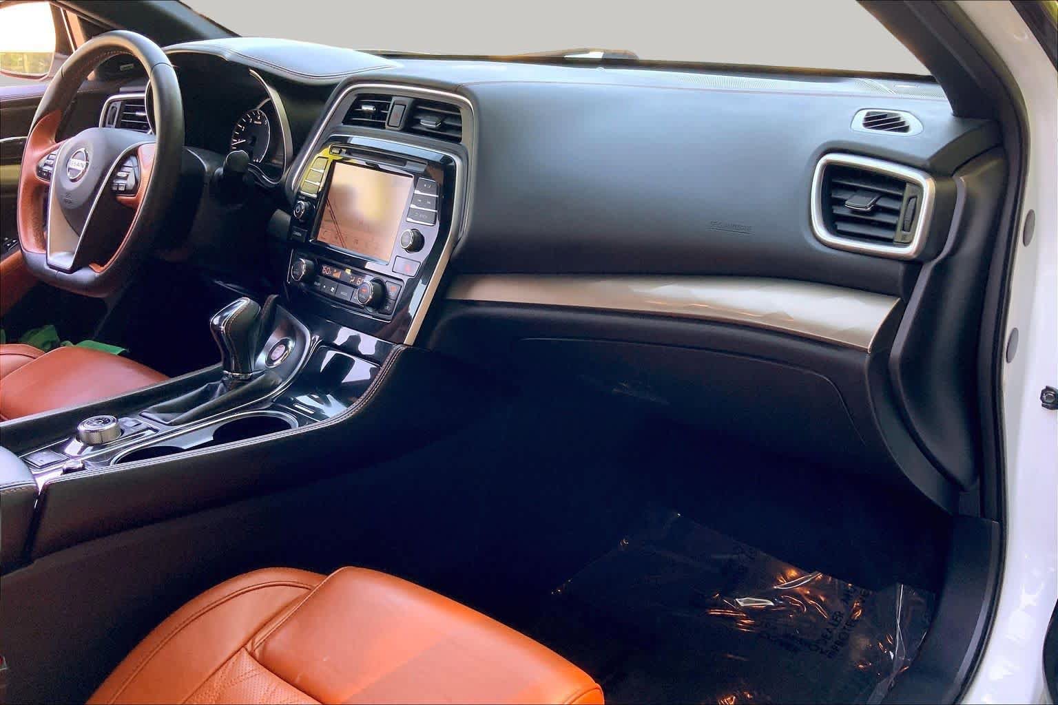 Used 2019 Nissan Maxima Platinum w/ Reserve Package FWD image 18