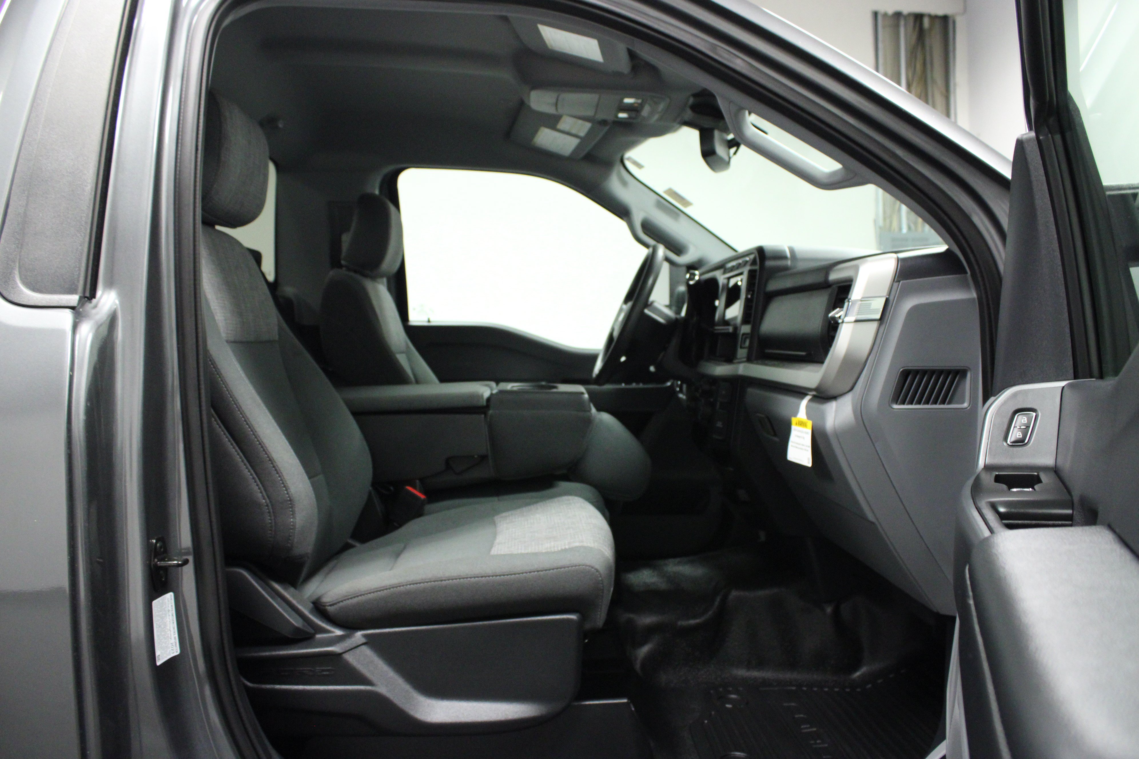Used 2023 Ford F350 4x4 Regular Cab Super Duty image 14