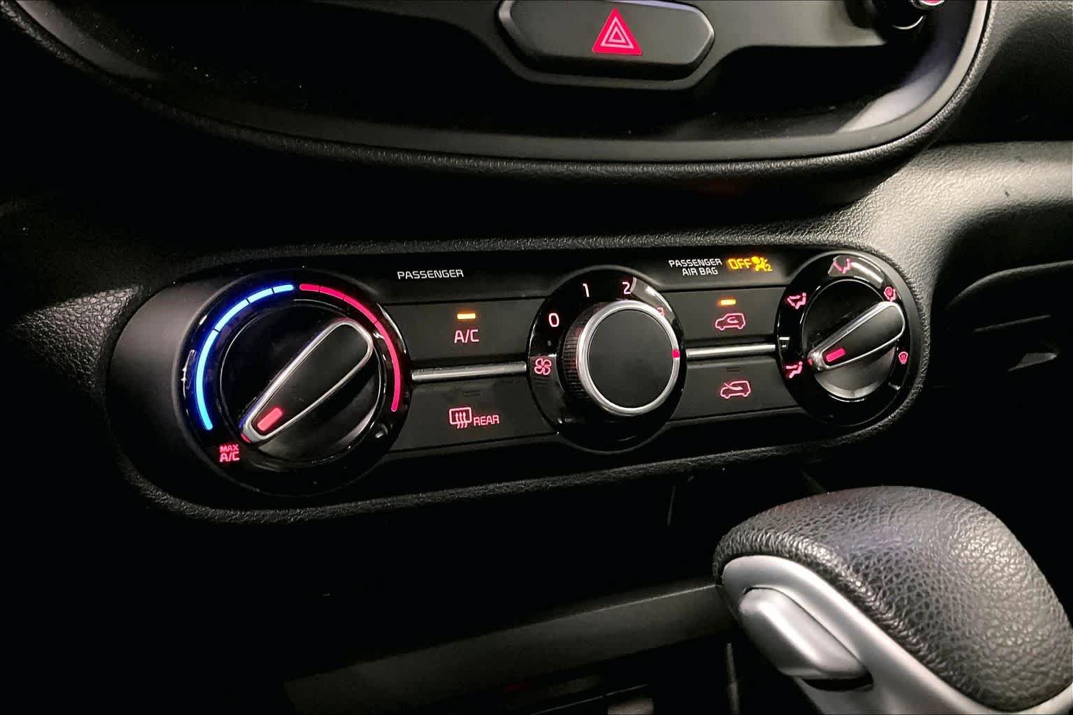 Used 2021 Kia Soul LX FWD image 33