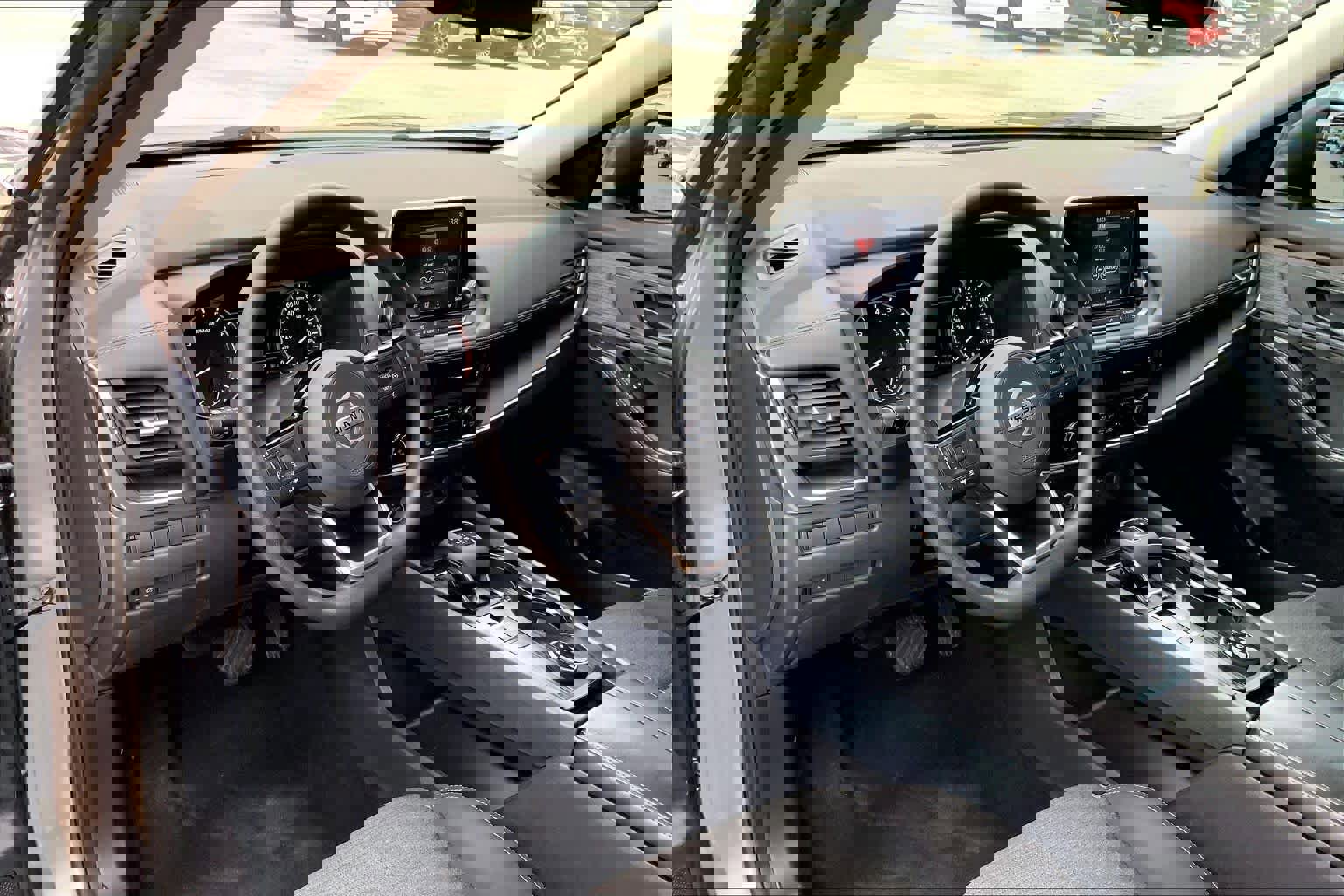 Used 2021 Nissan Rogue S AWD/4WD image 17