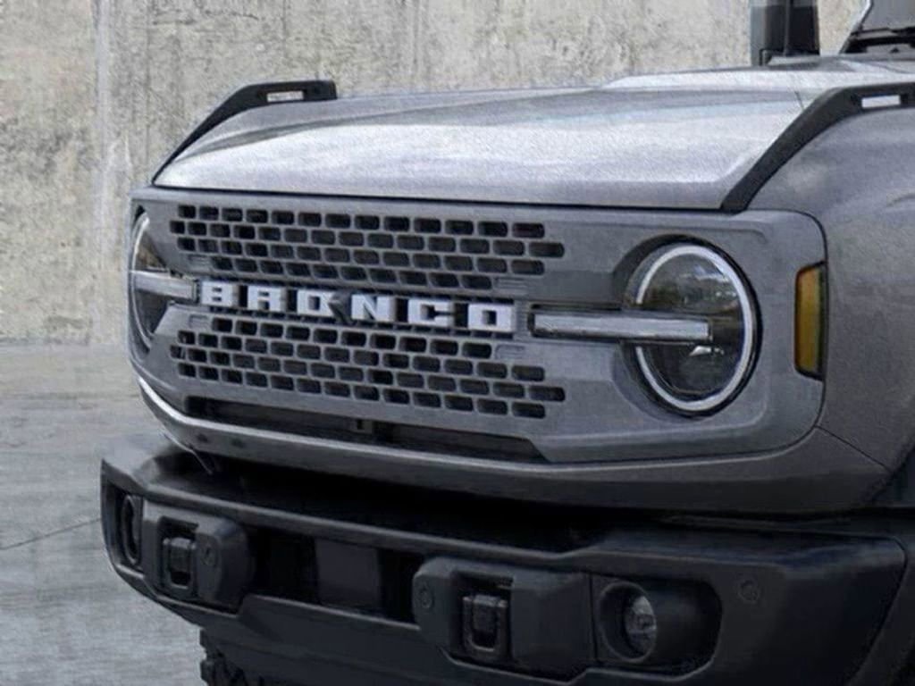 New 2025 Ford Bronco Badlands image 40