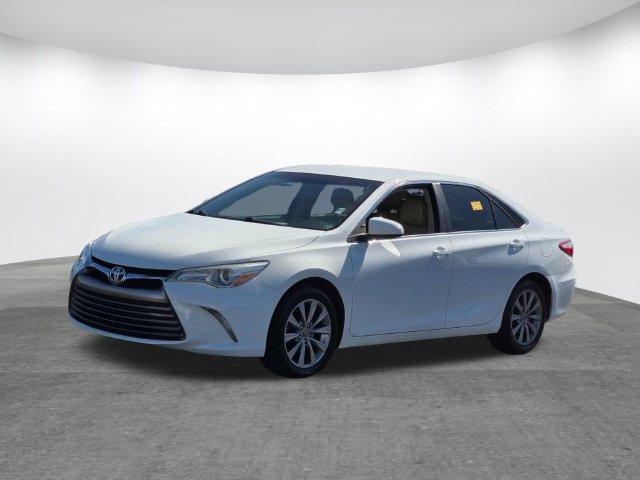 Used 2016 Toyota Camry XLE FWD image 6