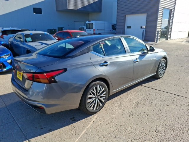 Used 2023 Nissan Altima 2.5 SV image 6